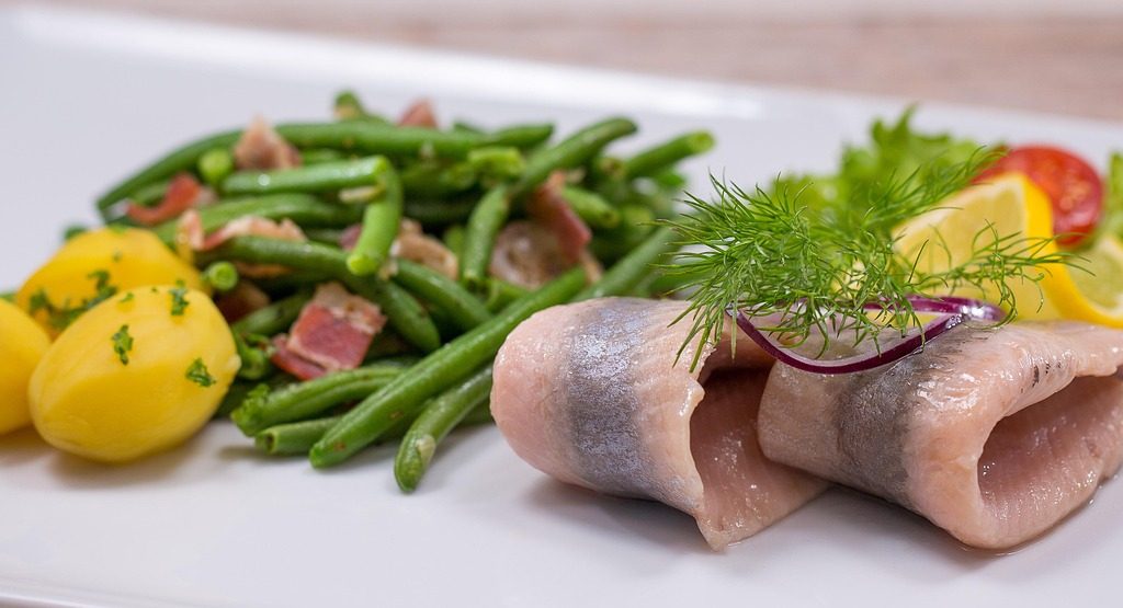 salt potatoes, nature, fish, beans, bacon, maties, herring, food