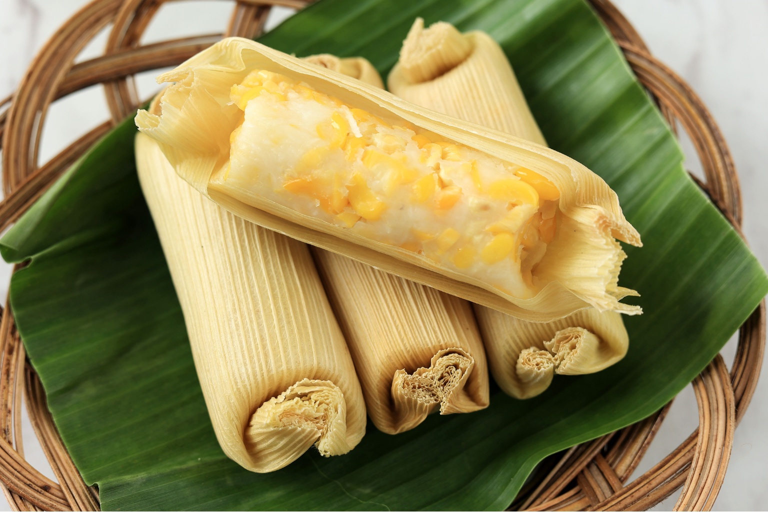 Tamales z kukurydzy przygotowane metodą nixtamalizacji