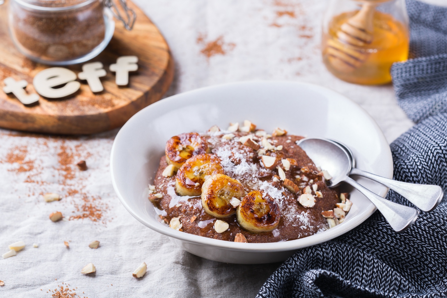 Teff nadaje się do wypieków i deserów.